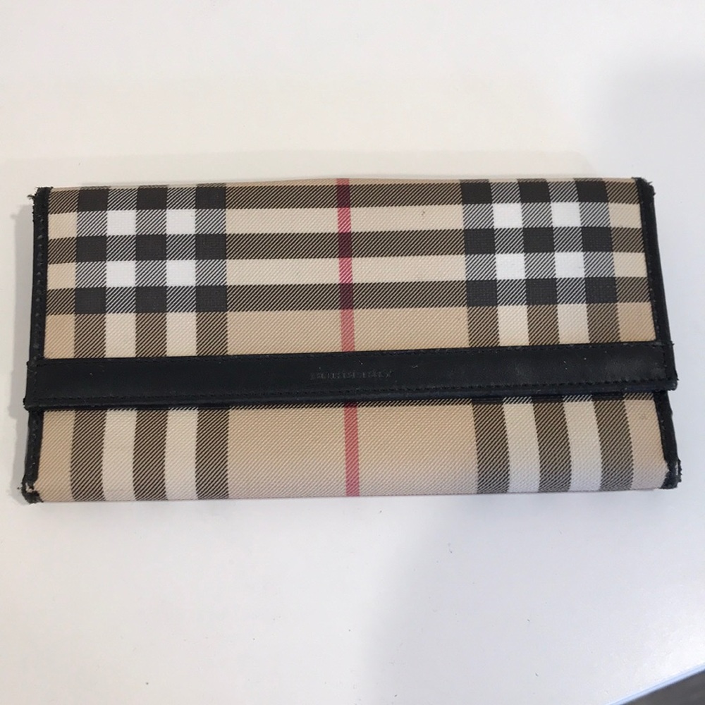 Burberry Beige and Black Checkered Women's Bag